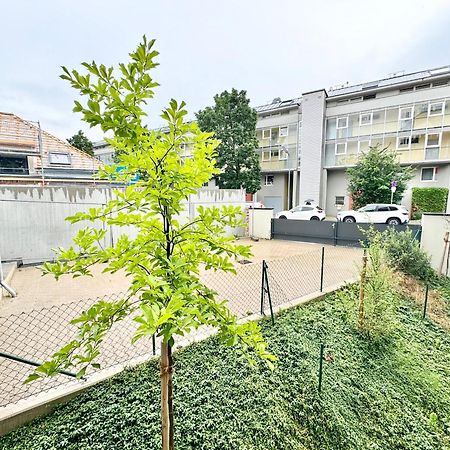 Wohnung Mit Balkon Und Parkplatz Vienna Luaran gambar